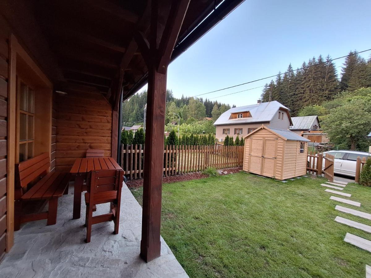Apartman Jezerne Velké Karlovice Extérieur photo