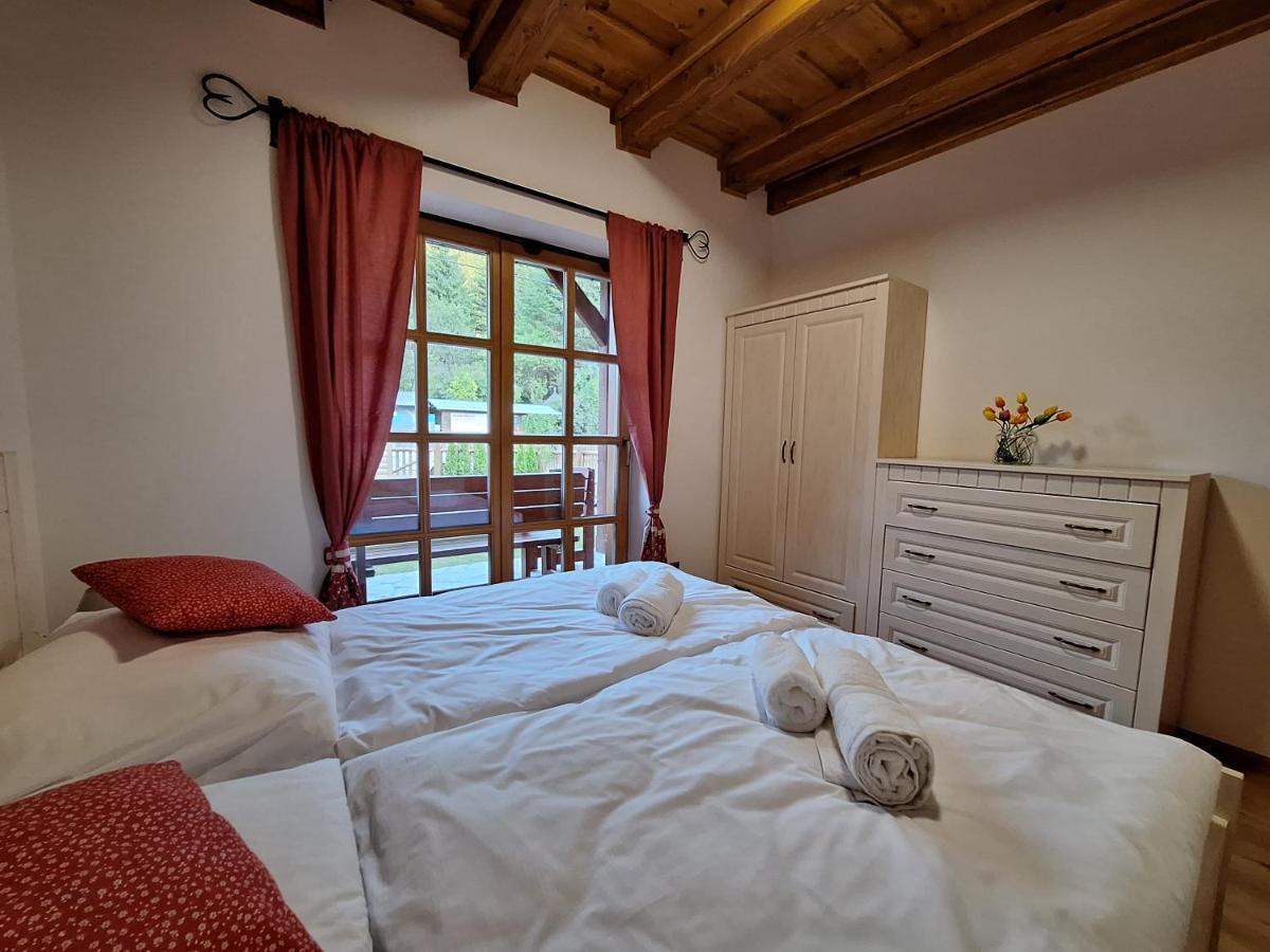 Apartman Jezerne Velké Karlovice Extérieur photo