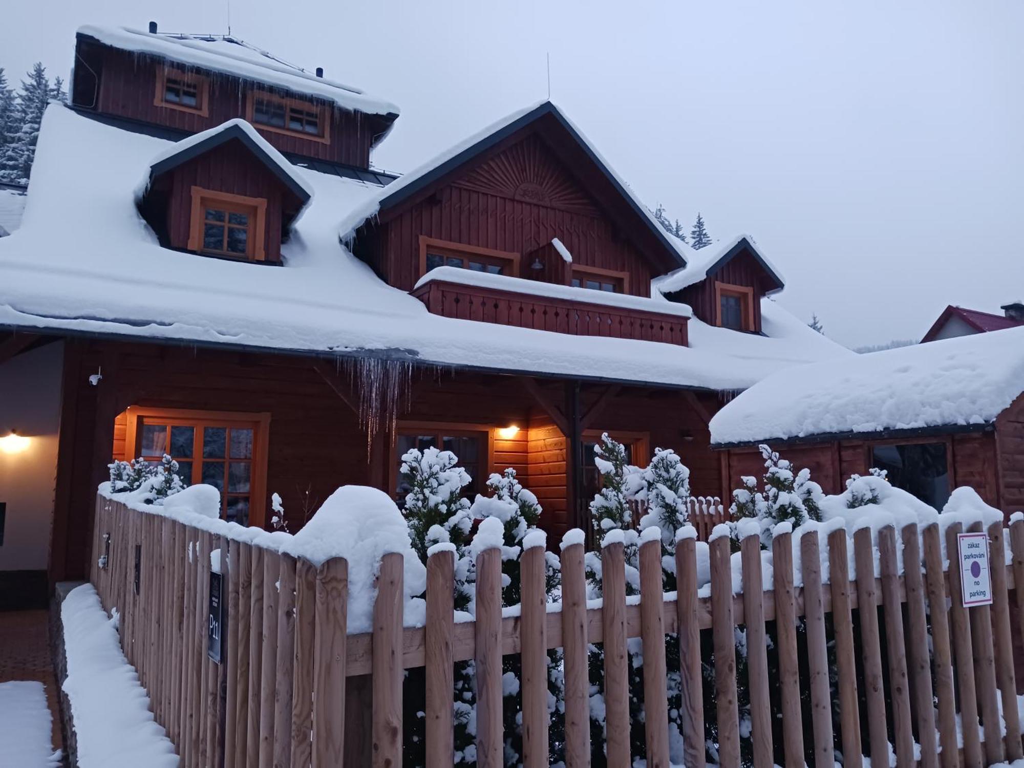 Apartman Jezerne Velké Karlovice Extérieur photo