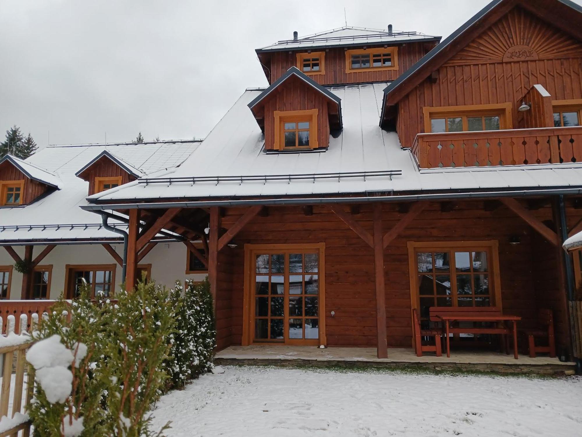 Apartman Jezerne Velké Karlovice Extérieur photo